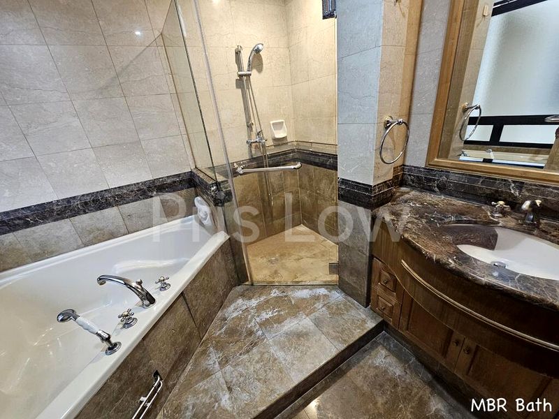 5 Bed Condo for Rent in  The Sterling - Image 5